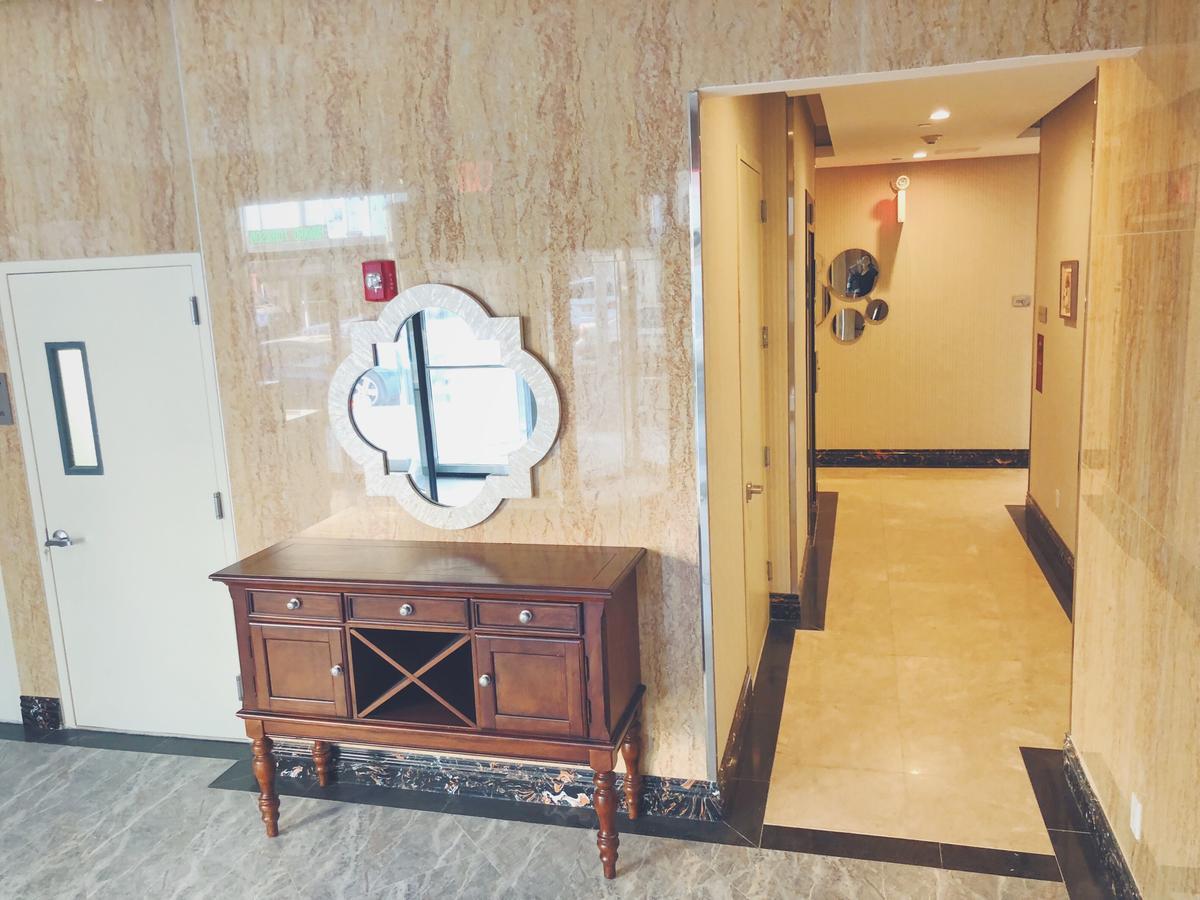 Mayfair Inn And Suites New York Eksteriør billede