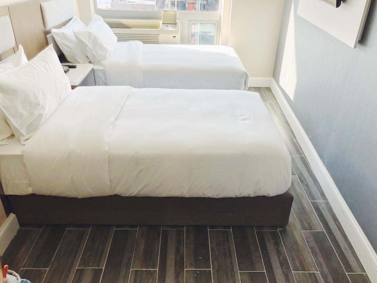 Mayfair Inn And Suites New York Eksteriør billede